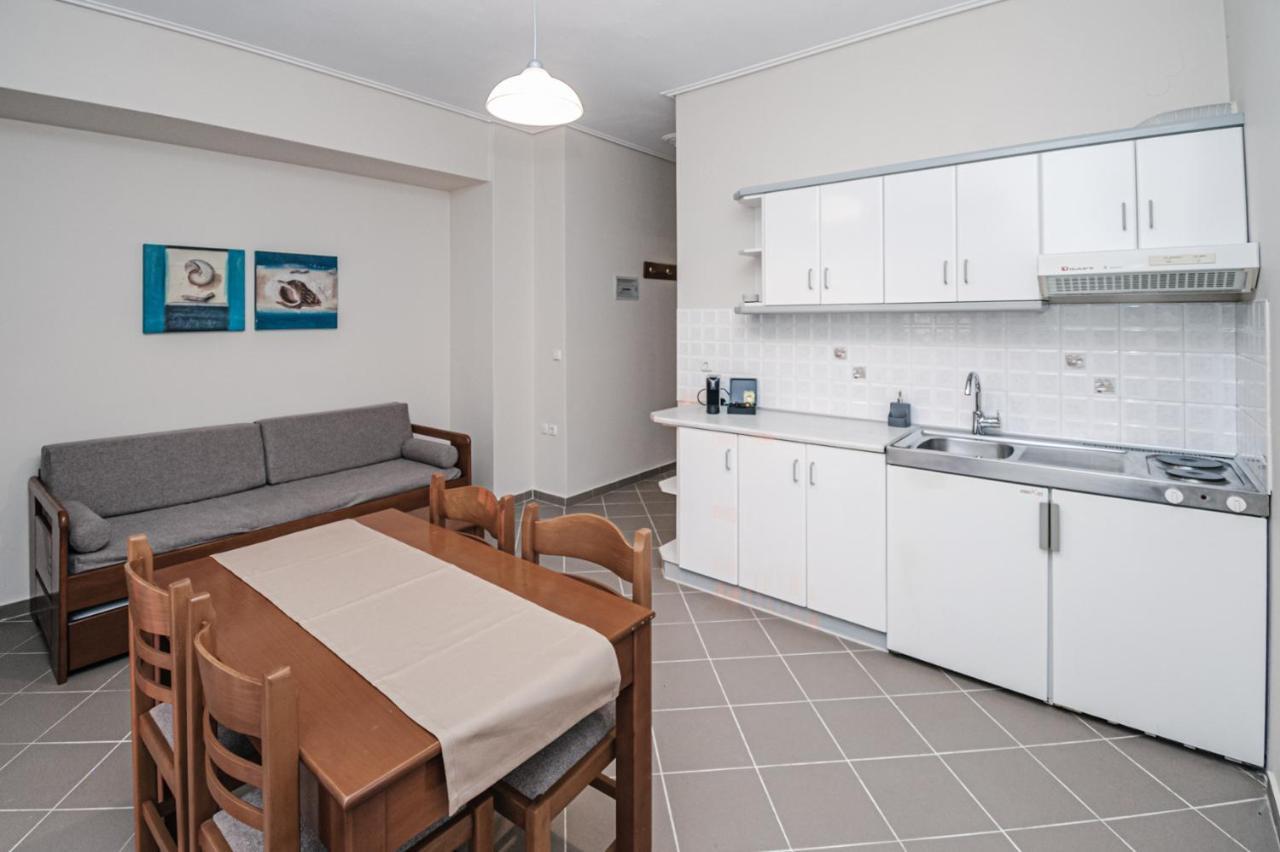 Terra Helios Suites & Studios Kyparissia Zimmer foto