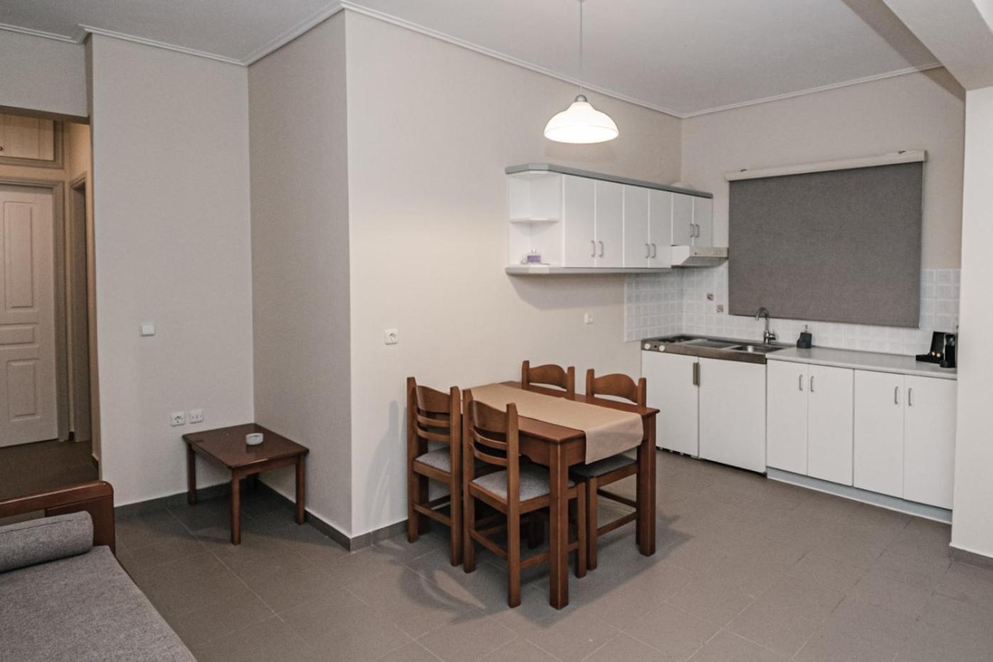 Terra Helios Suites & Studios Kyparissia Zimmer foto