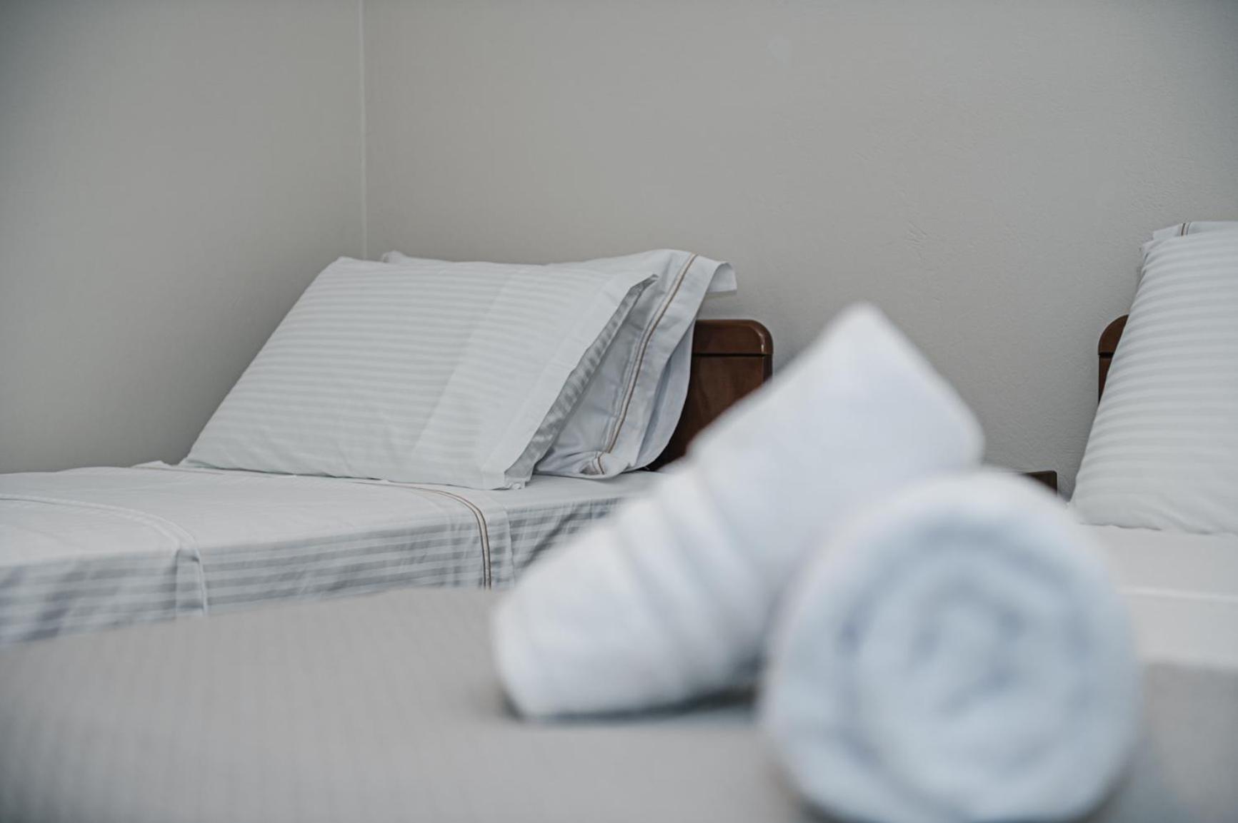 Terra Helios Suites & Studios Kyparissia Zimmer foto